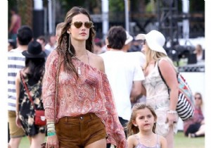 Coachella:our fashion tips for adopting a festival look 