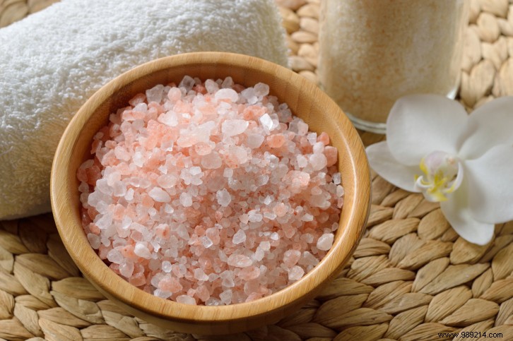 My beauty recipe of the day:body scrub with pink Himalayan salt 