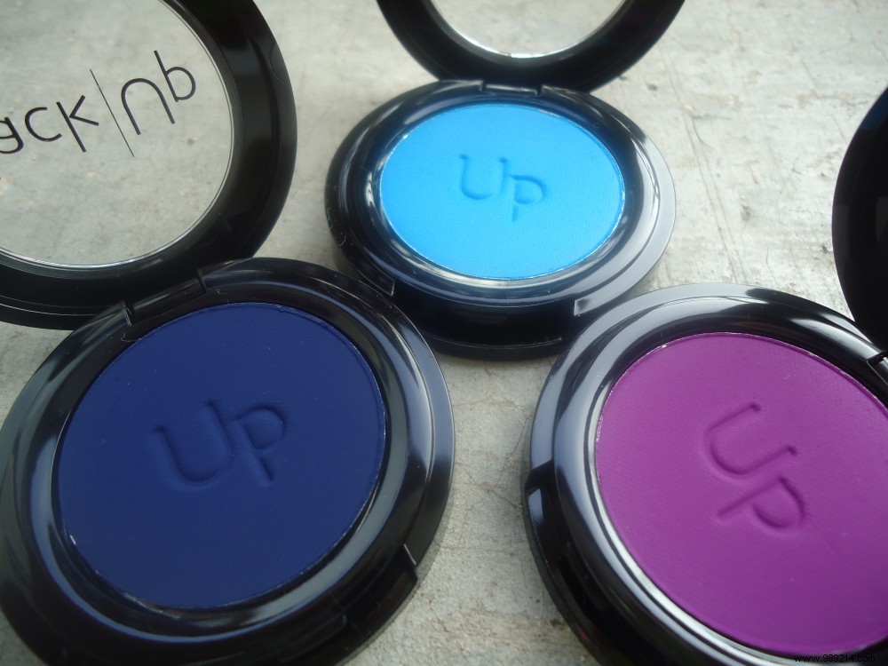 Contouring and intense colors with black|Up 