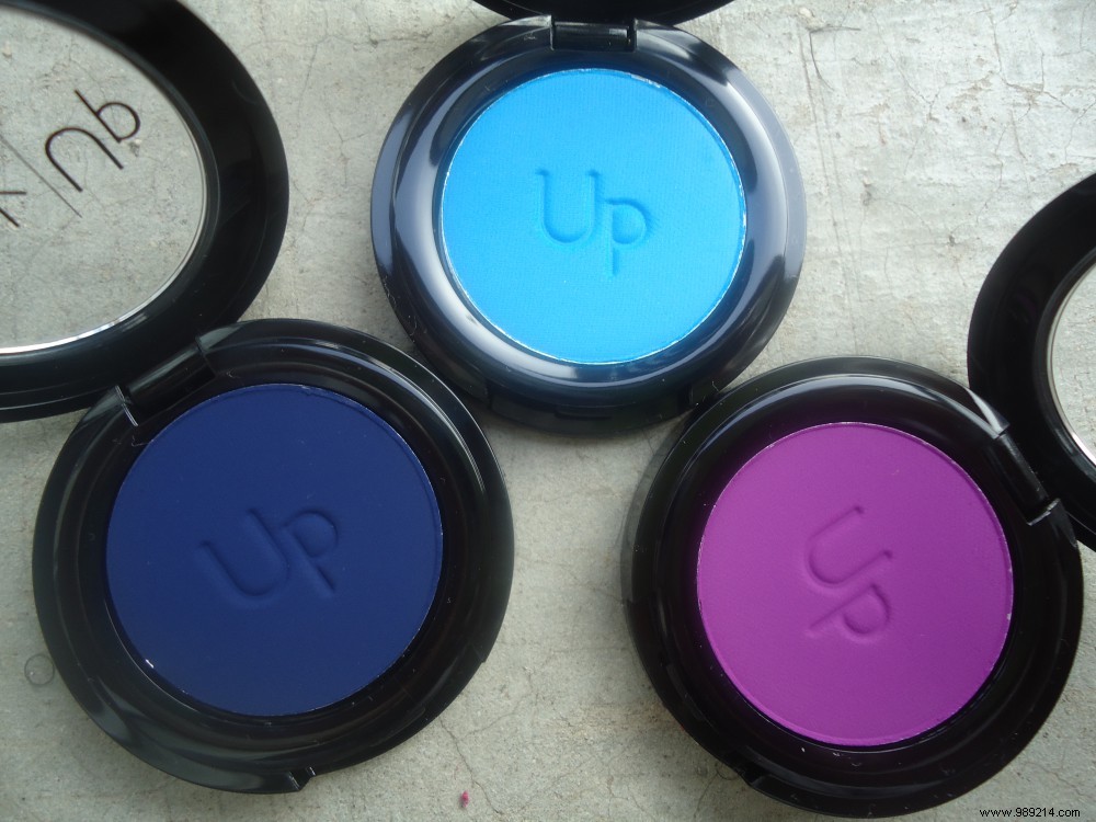 Contouring and intense colors with black|Up 