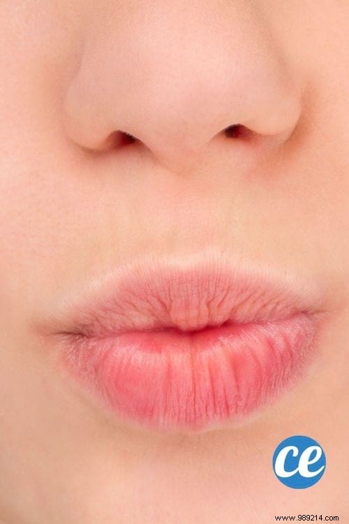 How To Get Fuller Lips Naturally? 12 Tricks That Work. 