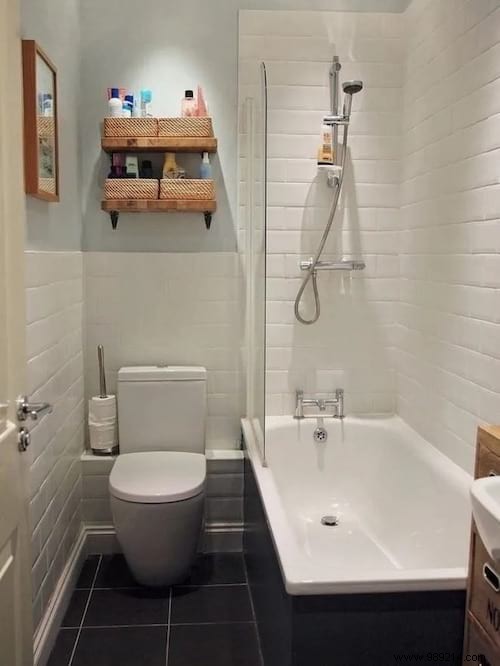 33 Brilliant Ideas For Furnishing A Bathroom (Even A Tiny One). 