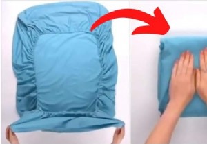 The Tip To Fold A Fitted Sheet Easily Even When You Are All Alone. 