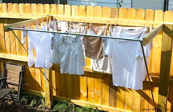 18 drying racks to dry clothes faster (and save money). 