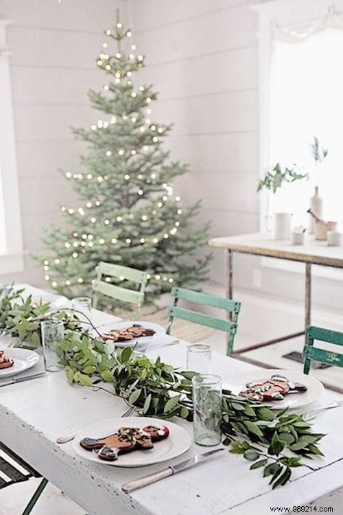 65 Decoration Ideas For A Superb Christmas Table (Easy &Cheap). 