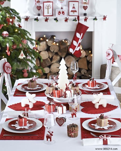 65 Decoration Ideas For A Superb Christmas Table (Easy &Cheap). 