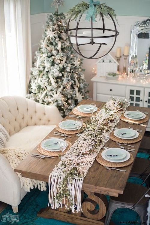 65 Decoration Ideas For A Superb Christmas Table (Easy &Cheap). 