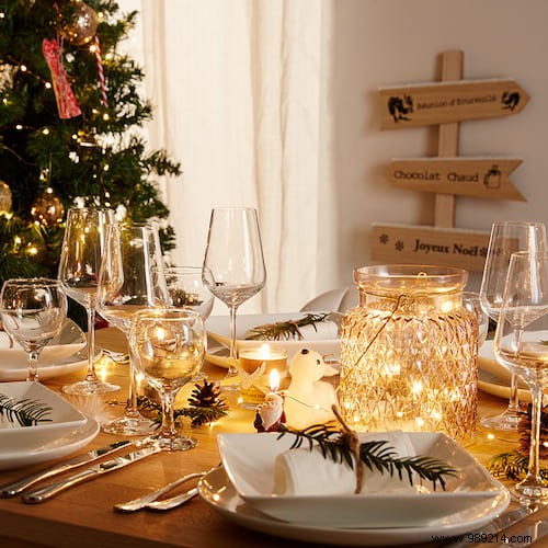 65 Decoration Ideas For A Superb Christmas Table (Easy &Cheap). 