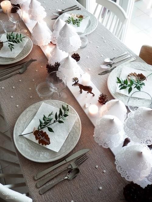 65 Decoration Ideas For A Superb Christmas Table (Easy &Cheap). 