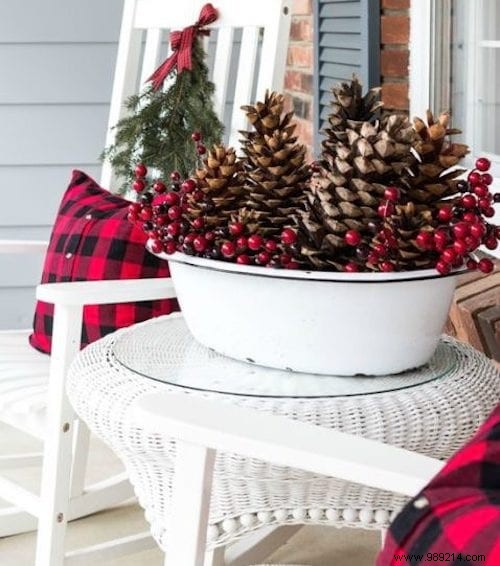 Christmas Decoration:39 Super Cheap And Easy Ideas For The Outside. 