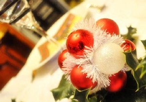 6 Decoration Ideas For a Beautiful Christmas Table. 