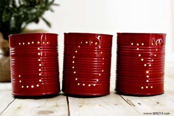 30 Clever Ways to Recycle Your Old Stuff into Christmas Decorations. 