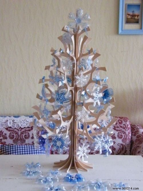 Recycle your Plastic Bottles to Create Christmas Decorations. 