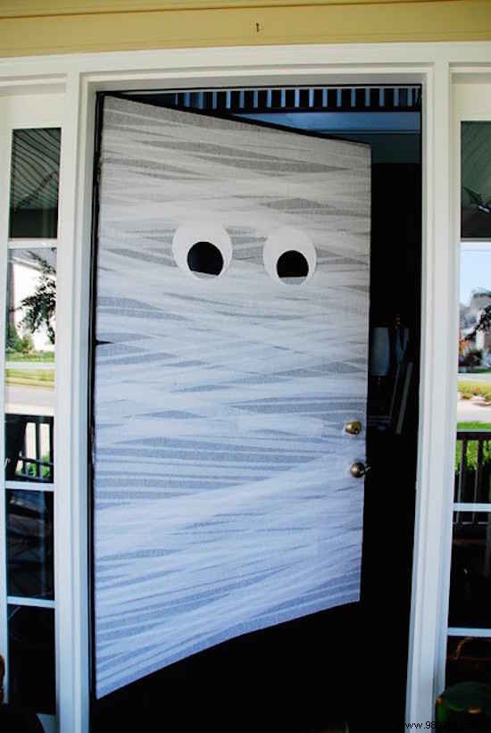 24 Awesome Halloween Decoration Ideas. 