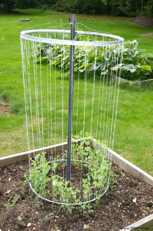 100 Garden Hacks That Make Life Easier. 