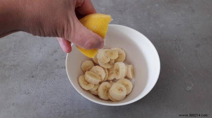 Bananas Turning Black in Your Fruit Salad? My Secret To Avoiding It. 