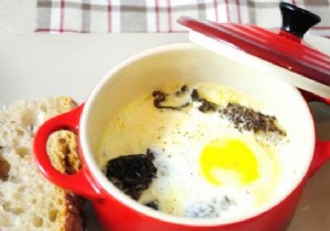 Good and Cheap:Cocotte Eggs with Bacon. 