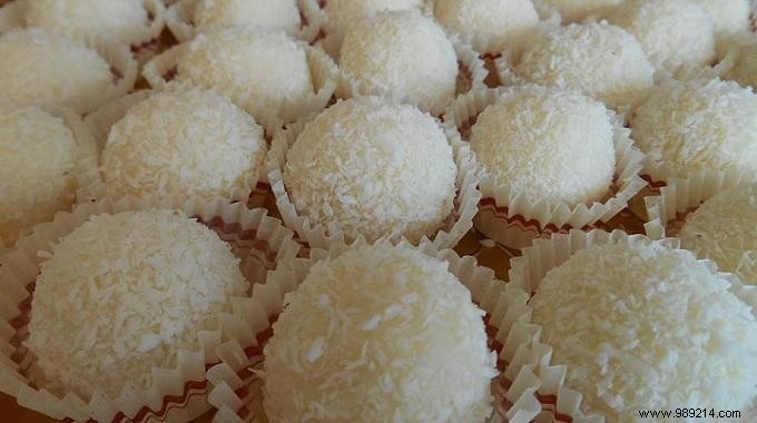 The Easy Homemade Raffaello Recipe. 