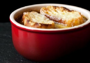 Economical, My Onion Soup Recipe for Less than €0.50 per Person. 