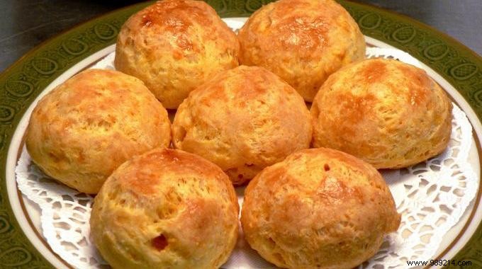 My Chorizo-Comté Gougères For an Easy Aperitif! 