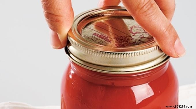 The Practical Tip for Opening a Jar That s Too Tight. 