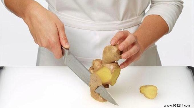 The Very Simple Trick To Peel Ginger Easily. 