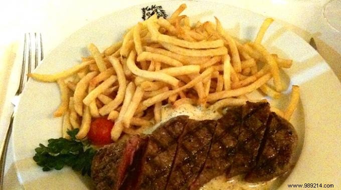 Finally the Recipe for The Secret Sauce of the Entrecôte Restaurants Unveiled. 