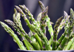 THE Trick You Need to Cook Asparagus Without Damaging It. 