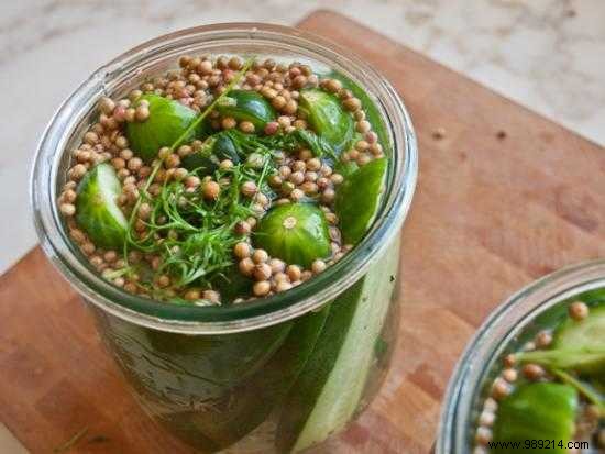 The Super Easy Pickles with WHITE VINEGAR Recipe. 