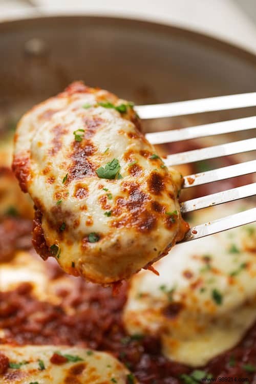 Quick, Easy and Too Good:The Recipe for Chicken Mozzarella in Tomato Sauce. 