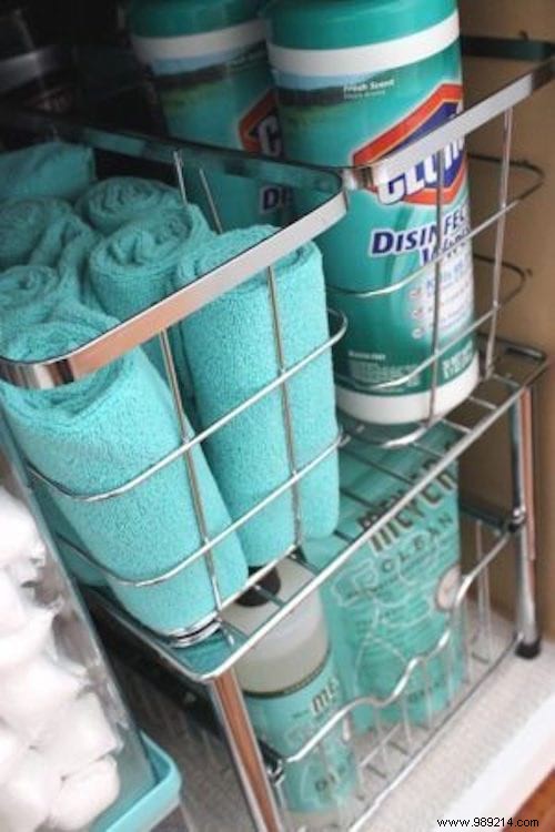 21 Great And Inexpensive Hacks To Better Organize Your Kitchen. 