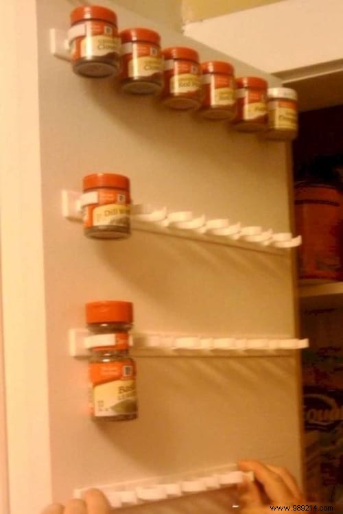 21 Great And Inexpensive Hacks To Better Organize Your Kitchen. 