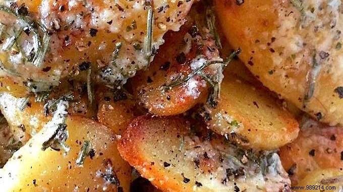 The Recipe for Crispy Potatoes with Garlic and Rosemary. mmm so good!! 