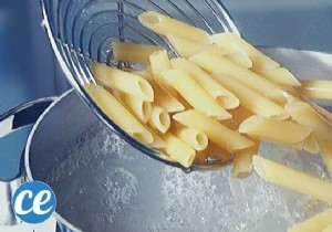 The technique to put an end to pasta that sticks. 