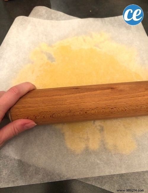 Dough That Sticks to the Roller? The trick to spread it easily WITHOUT flour. 