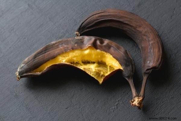 Can You Eat a Dark Banana That s Too Ripe? 