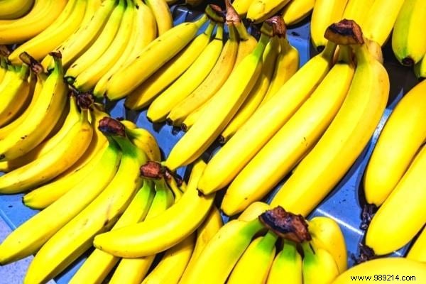 Can You Eat a Dark Banana That s Too Ripe? 