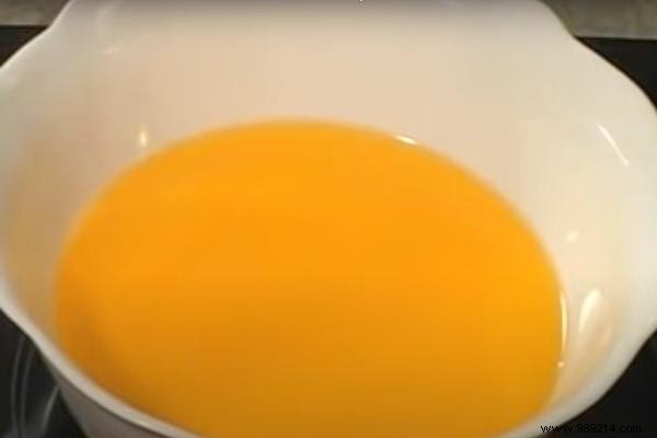 How to Make Homemade Ghee? The Easy Clarified Butter Recipe. 