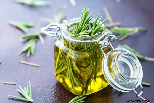 18 Amazing Uses of Rosemary (Revealed By My Naturopath). 