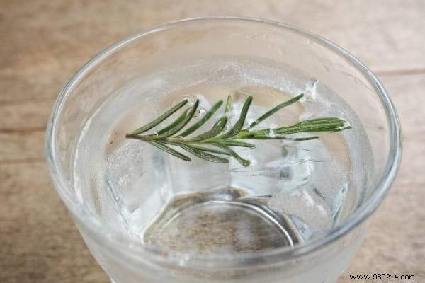 18 Amazing Uses of Rosemary (Revealed By My Naturopath). 