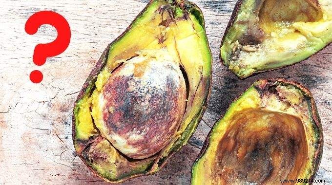 Can You Eat a Blackened Avocado (SAFELY)? 