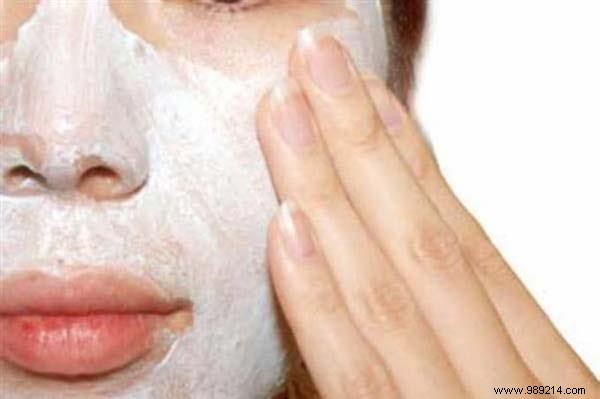 A Homemade Face Mask With This Easy Tip. 