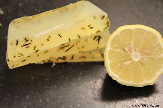 The ULTRA Easy Homemade Soap Recipe. 