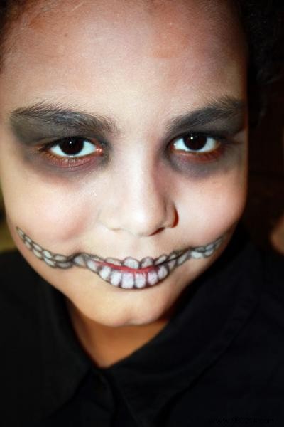 3 100% Homemade Halloween Makeup Ideas For a Successful Party. 