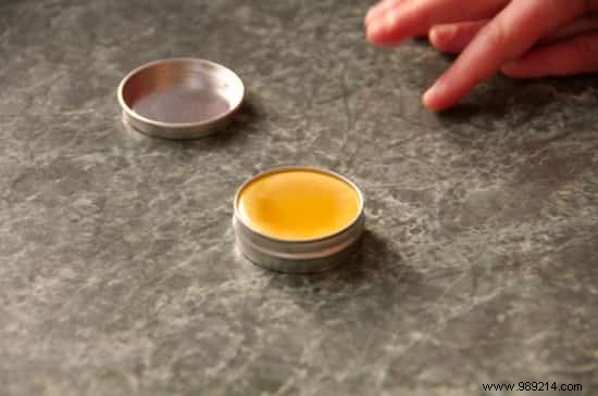 The Ultra Simple Homemade Lip Balm Recipe. 