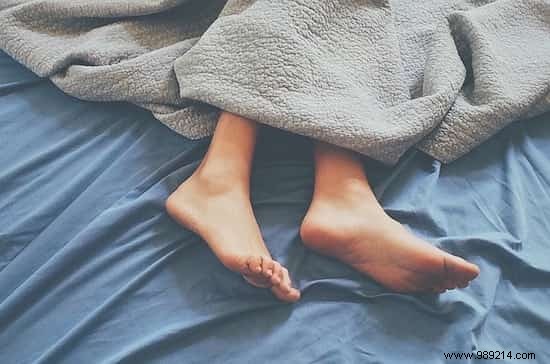 According to Scientific Studies, Sleeping WITHOUT HEATER Is Better For Your Health. 