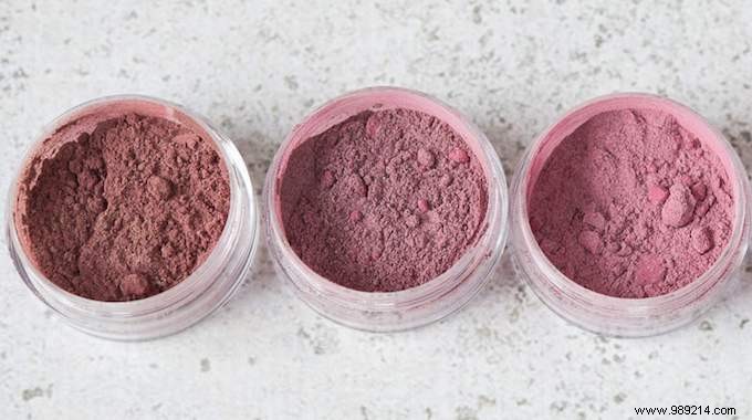 The Homemade Blush Recipe (So Natural You Could Eat It!). 