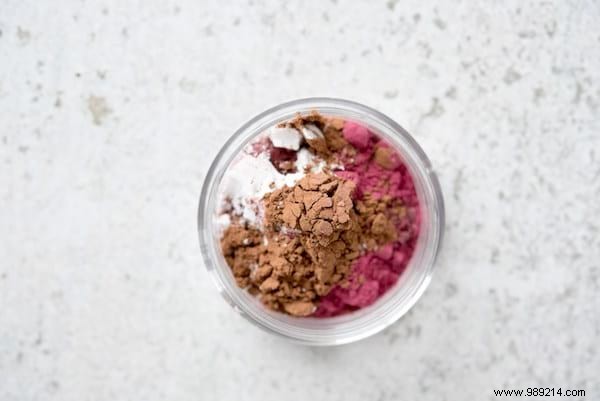 The Homemade Blush Recipe (So Natural You Could Eat It!). 