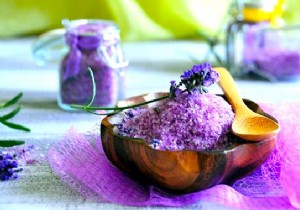 Need To Relax? The Easy Recipe for ANTI-STRESS Bath Salts. 