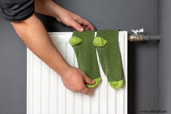 Tired of having cold feet? 18 Tips To Keep Them Warm All Winter. 